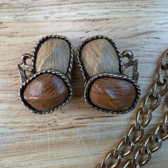 Vintage Wood Grain Panel Bracelet & Heart Charm Bracelet & Clip-On Earrings Set - Picture 7 of 10